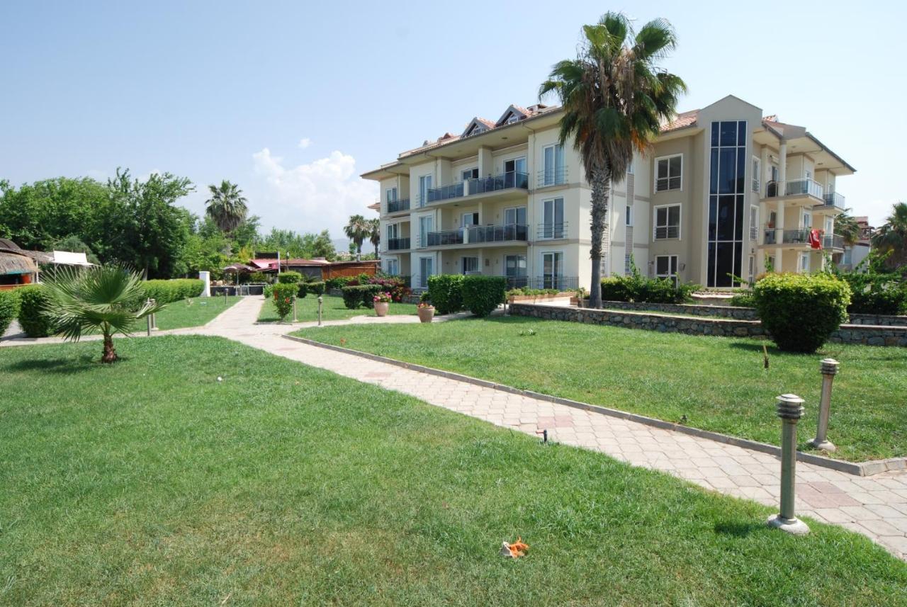 Saros Apartments Calis Beach Fethiye Exterior foto