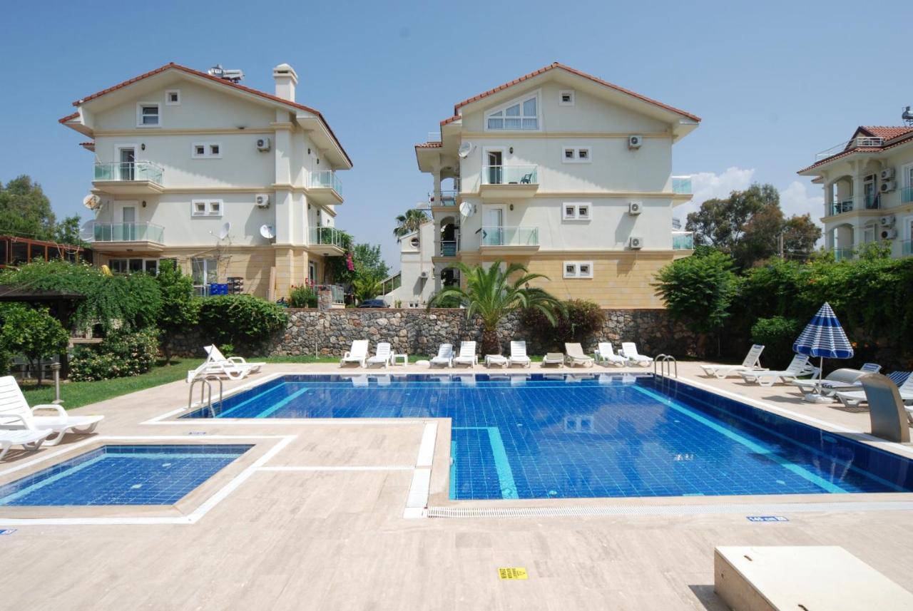 Saros Apartments Calis Beach Fethiye Exterior foto