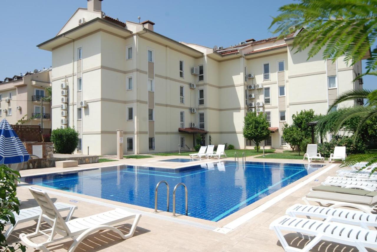 Saros Apartments Calis Beach Fethiye Exterior foto